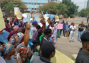 Displaced Makoko residents, others protest at Lagos Assembly