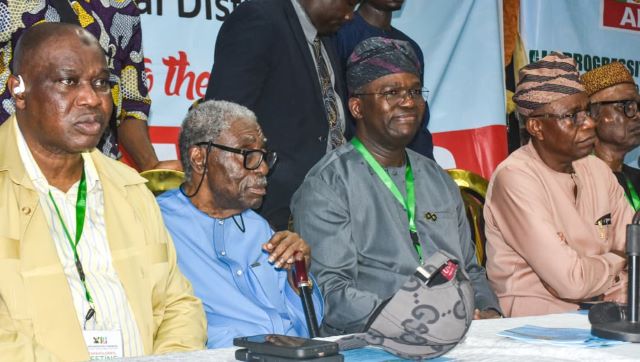 Party leaders lament fraction in Lagos East APC, sues for peace
