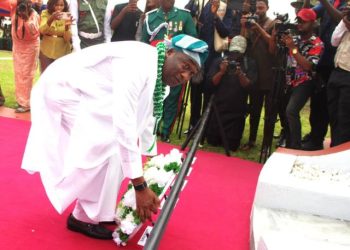 Sanwo-Olu pledges unwavering support to Armed Forces, honors fallen heroes in Lagos