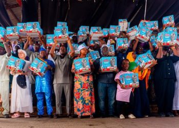 Sanwo-Olu celebrates Tinubu’s 74th birthday with food packs, personalised letter to Lagosians