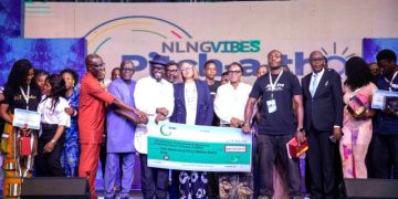 NLNG disburses N250m grants to 51 entrepreneurs in Rivers
