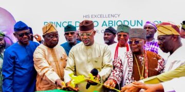 Abiodun commissions Elega–Saje Road, unveils Ago-Odo–Lafenwa reconstruction
