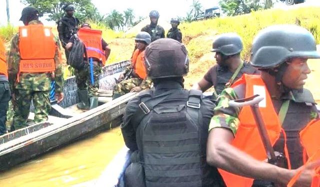 Nigerian Navy uncovers illegal oil network