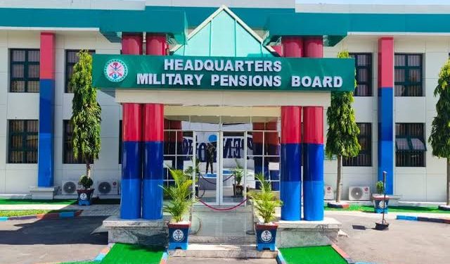 Nigeria: Military retirees barricade MPB Abuja office in protest of pension formula
